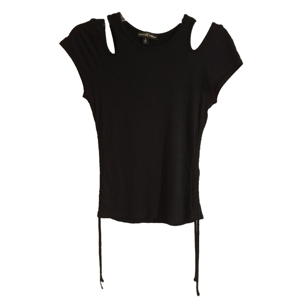 Almost Famous Top Cold Shoulder Medium Fitted Crop Top Black Solid Cap Sleeves
